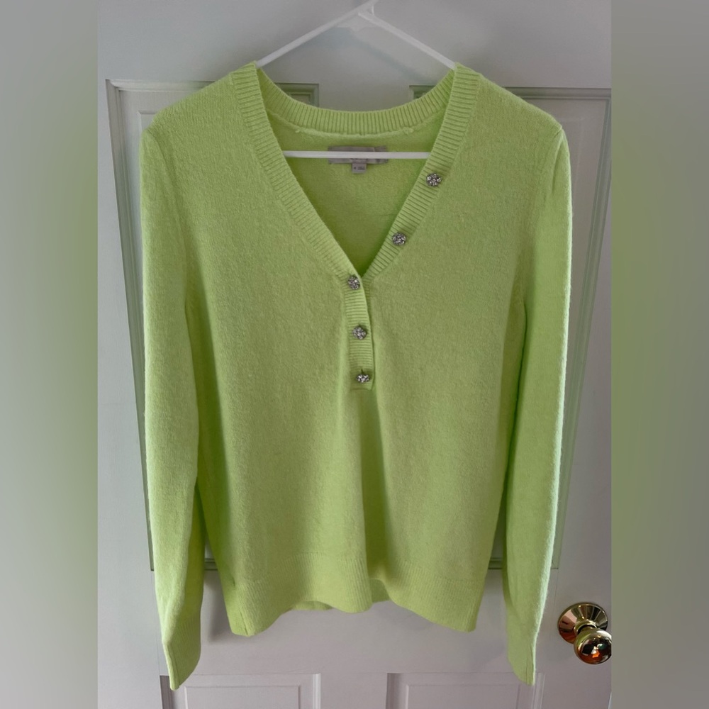 Loft, light lime green soft sweater, Size M, never worn